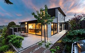 Private Luxury Townhouse Close To Central City